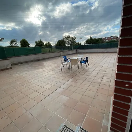 Apartamento Con Terraza En Playa San Juan De La Canal Cerca De Santander Apartment